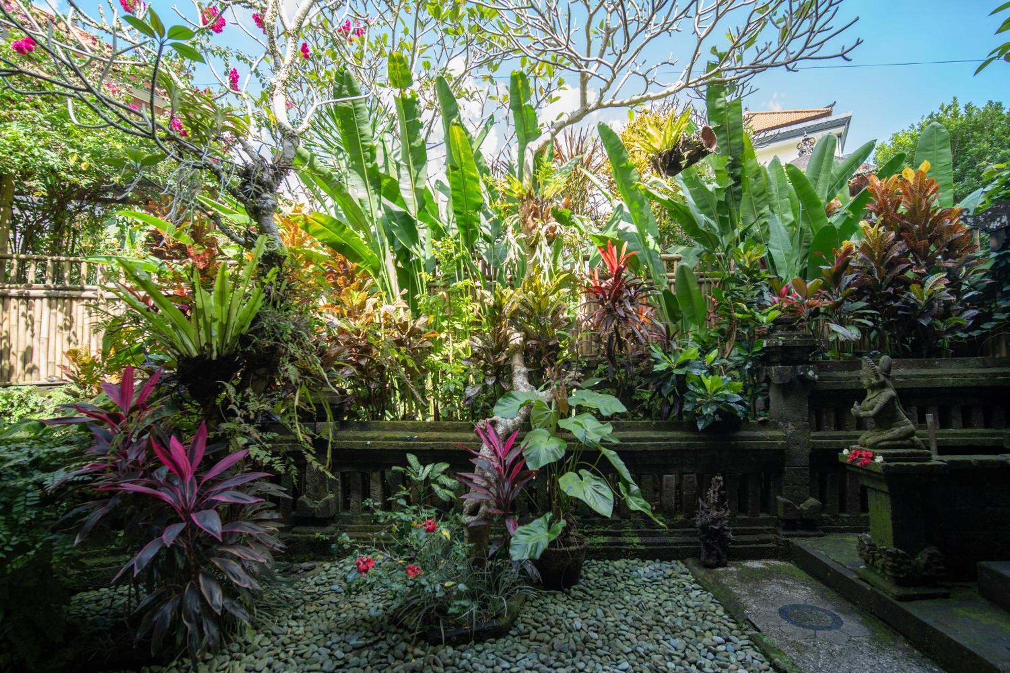 Hotel Puri Bayu à Ubud Extérieur photo